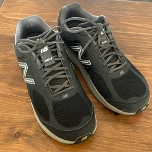 New Balance Mens 1540v3 Shoe size 11 walking shoe, Like new